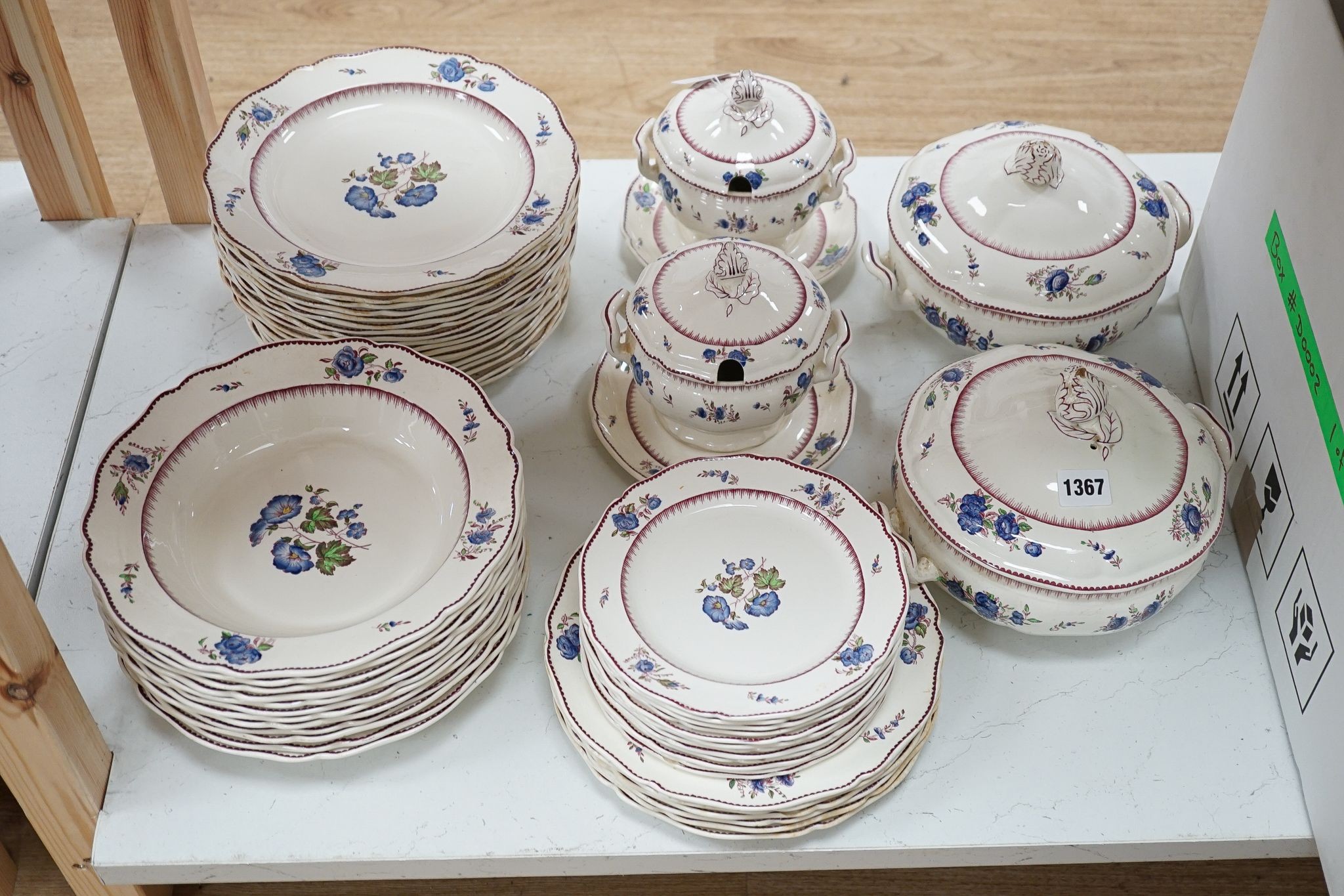 A Wedgwood earthenware part dinner service